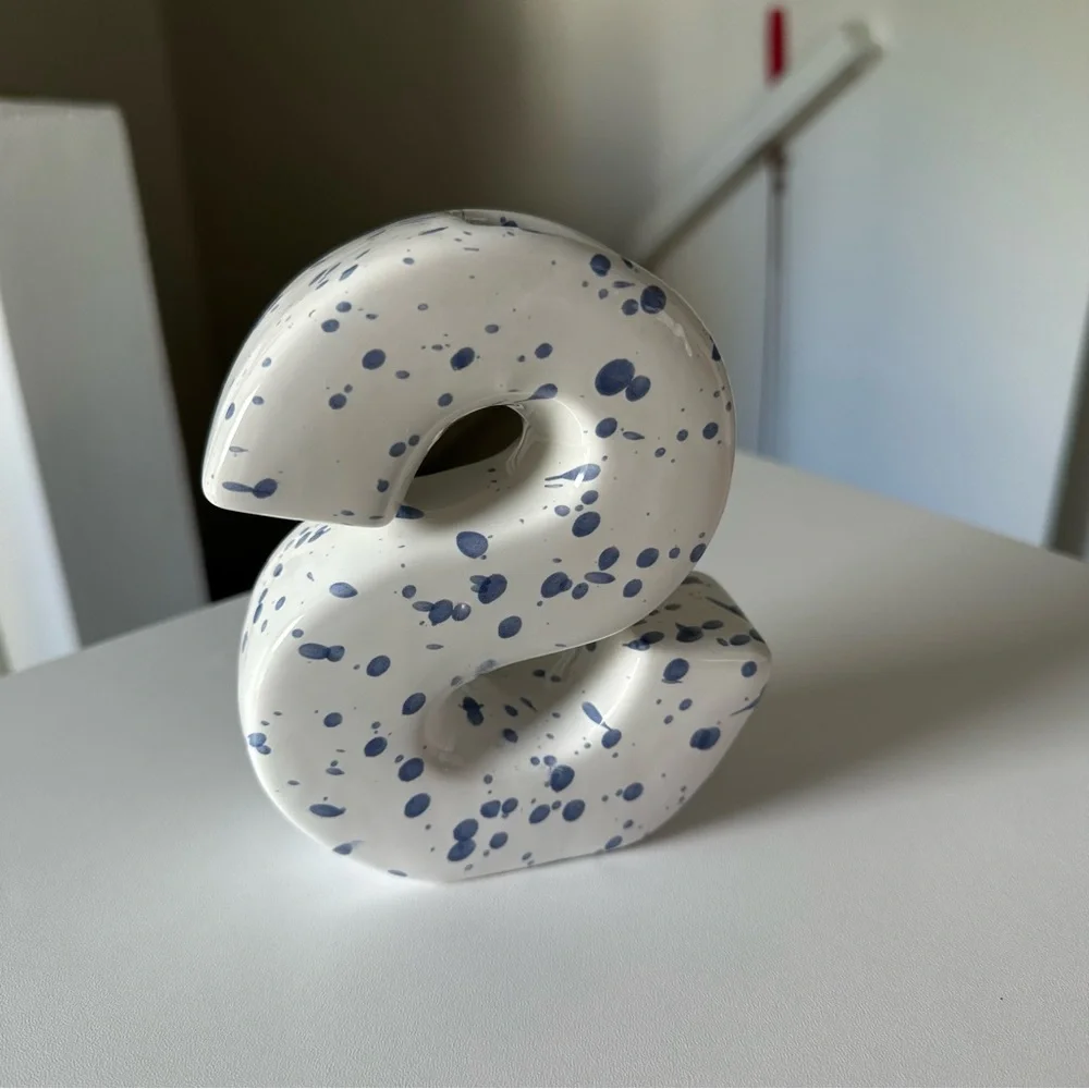 Ceramic Glass 'S' Shape Vase in White/Blue Speckle